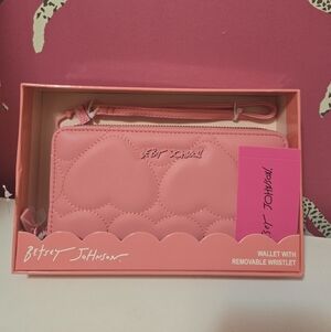 Betsey Johnson Quilted Heart Love Large Wristlet Ziparound Wallet NIB